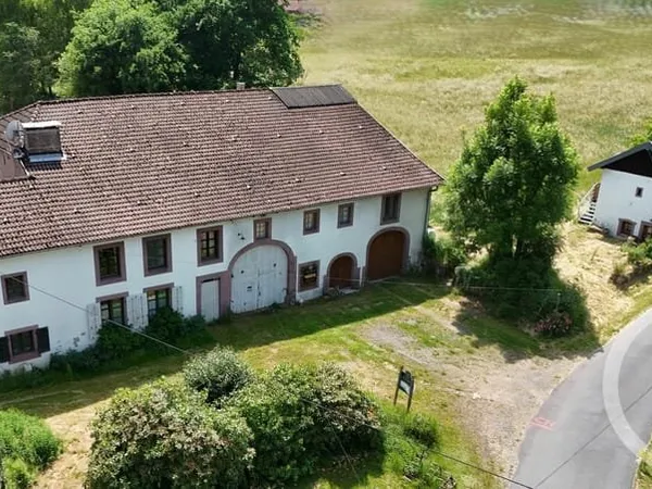 Maison 9 pièces 243 m²