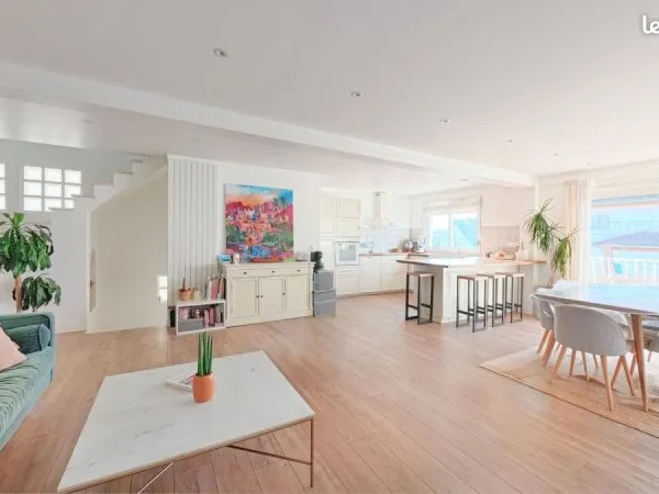Maison 7 pièces 180 m²