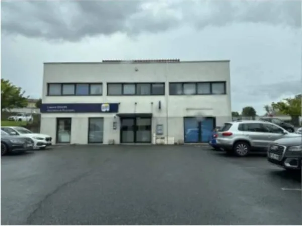 Bureaux 237 m²