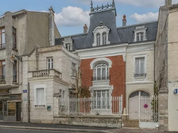 Maison 12 pièces 282 m²