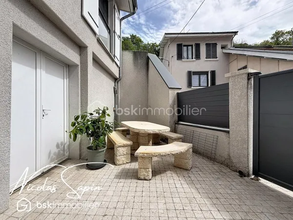 Maison 6 pièces 160 m²