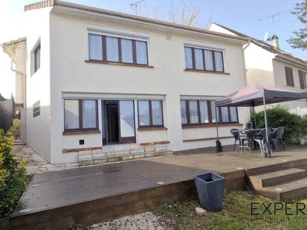 Maison familiale coup de coeur de 138 m2 Volumes & Sérénité à Linas (91310)