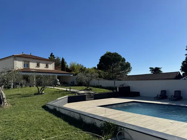 Villa T5 avec piscine