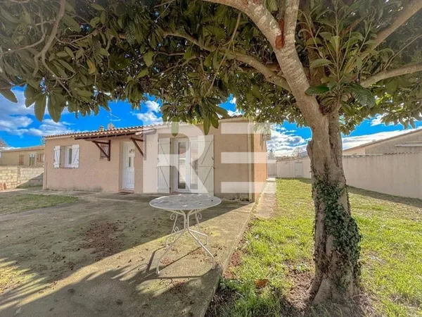 VILLA T4 DE PLAINPIED AVEC GARAGE ET PISCINE SUR TERRAIN