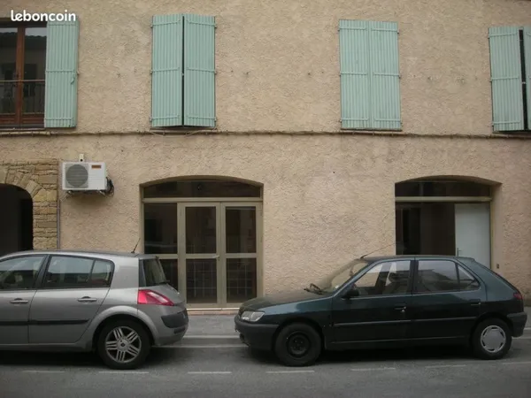 LOCAL 72 M2 à louer Bd Chanzy LE BEAUSSET