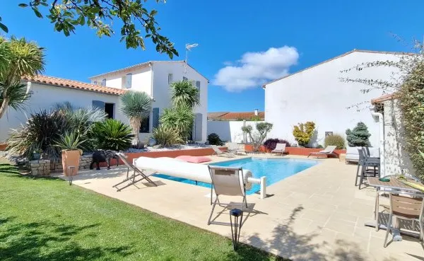 Maison 9 pièces 174 m²