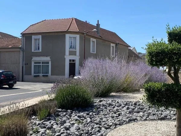 Maison 6 pièces 196 m²