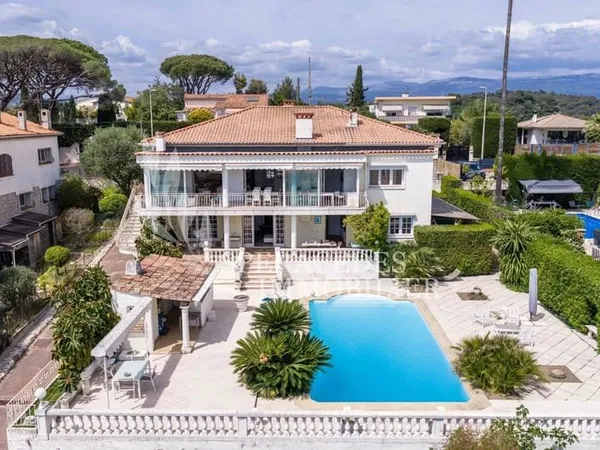 Cannes - Villa avec vue mer et fort potentiel
