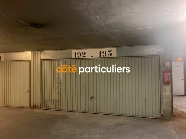 Parking / box Paris