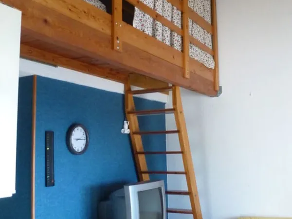 appart meublé T2 - 22 m2+ loggia fermée + parking privatif.