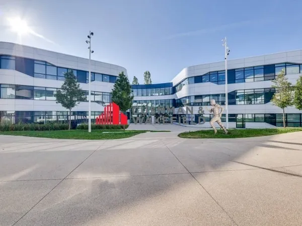 Bureau 2211 m²
