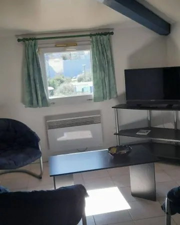 Studio 1 pièce 38 m²