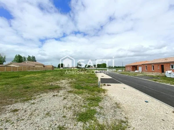 Terrain 540 m²