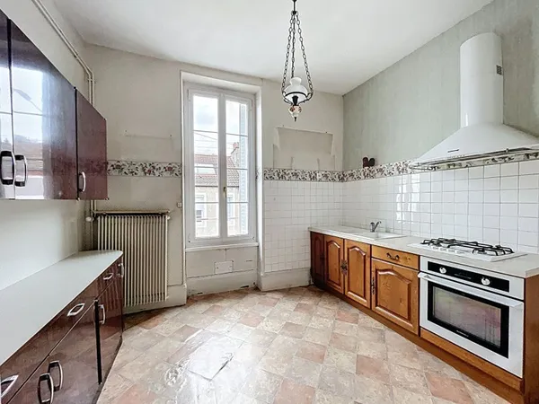 Appartement 4 pièces 182 m²