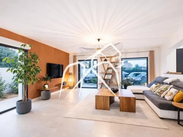 Villa contemporaine de plain-pied | 5 Pièces | 3 chambres | Lattes (34970)