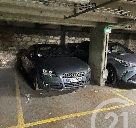 Parking 14 m²