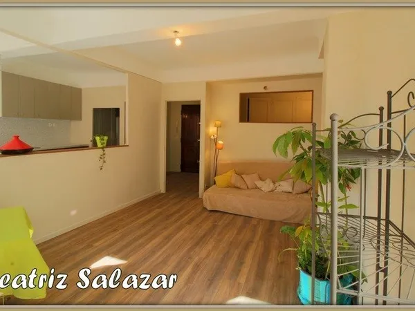 Appartement rénové 3 pièces, avec granier et balcon à vendre au centre ville de DIGNE LES BAINS (04)