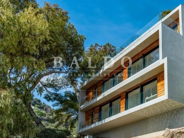 Villa 5 pièces 400 m²