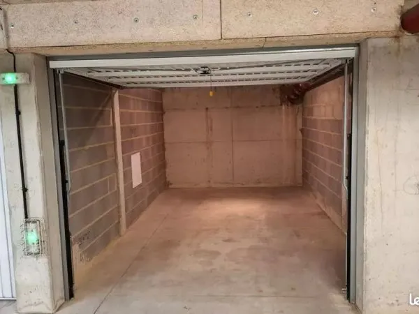 Garage fermé en sous-sol copro sécurisée à Mittelhausbergen
