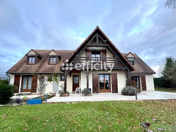 Maison 8 pièces 240 m²