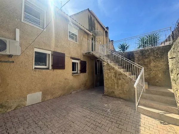 Bel appartement T3 de 70 m² environ avec balcon en centre-ville