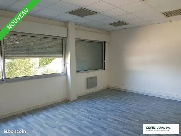 Bureau 201 m²
