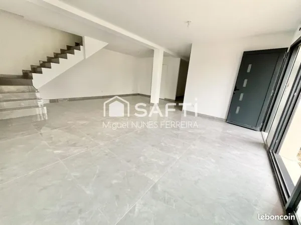 Maison 5 pièces 151 m²