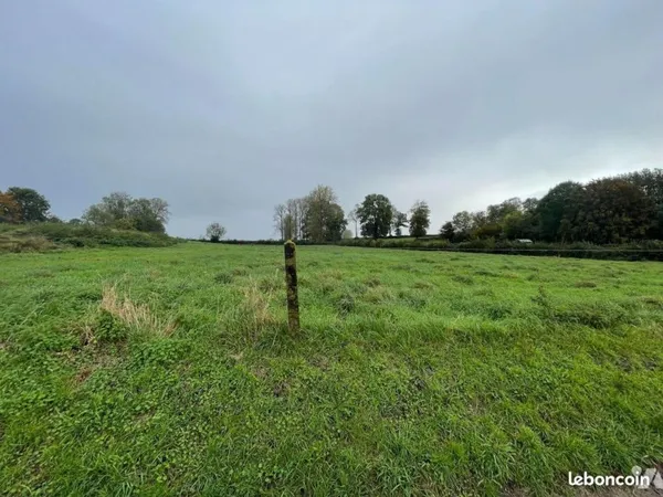 Terrain 2358 m² BEAUVOIS