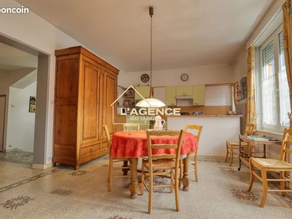 Appartement 3 pièces 101 m²