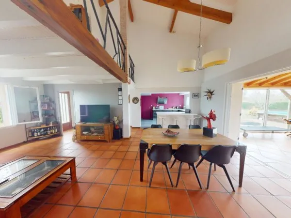 Maison 6 pièces 140 m²