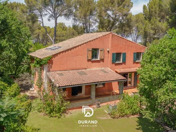Maison 7 pièces 183 m²