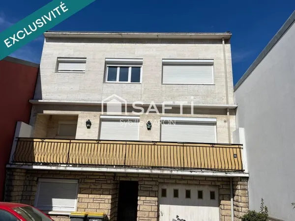 Rue de la Petite Fontaine- Grand studio lumineux de 35 m²