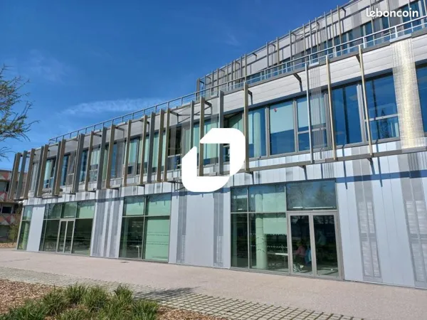 Bureau 1 032 m²