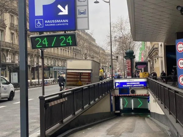Loue parking