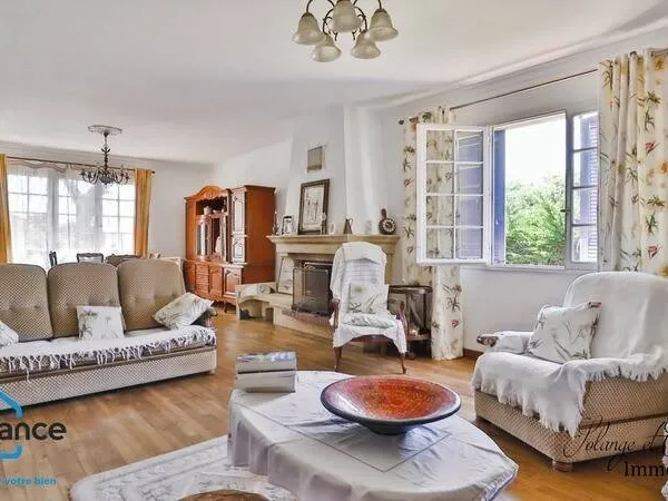 Maison 5 pièces 193 m²