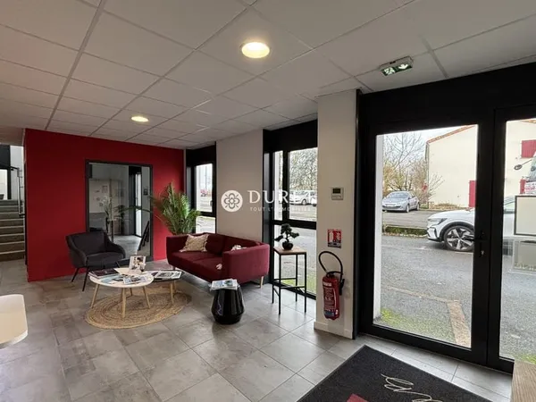 Bureaux 195 m²