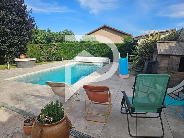 Maison 7 pièces 194 m²