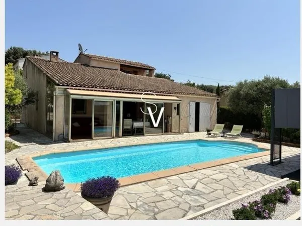 Viager occupé - Maison T4 de 117 m2 avec garage fermé - Monsieur 76 ans, Madame 75 ans