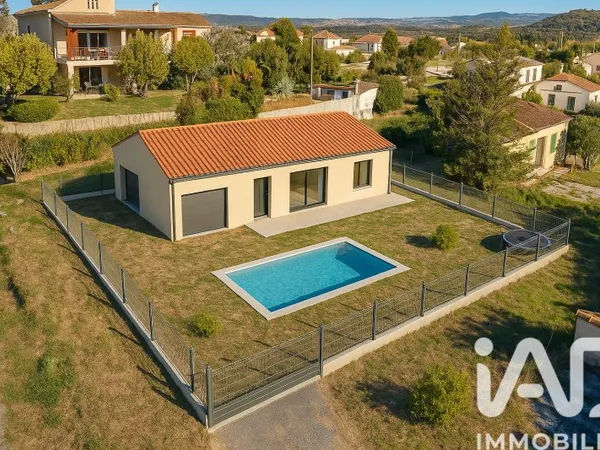 Terrain 794 m²