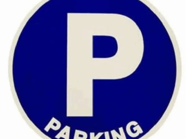 Places de Stationnement dans garage fermé/sécurisé