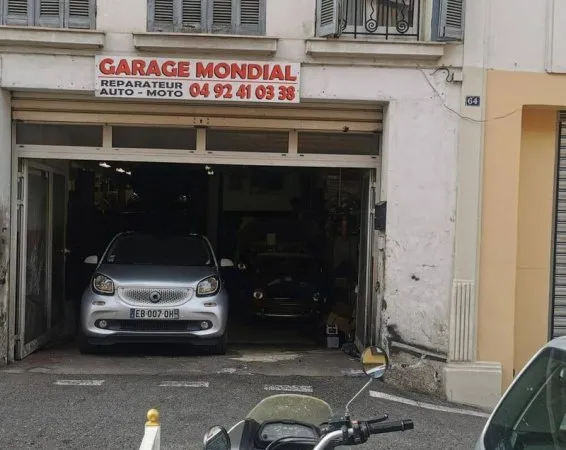 Parking 97 m²