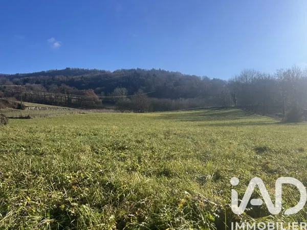 Terrain 597 m²
