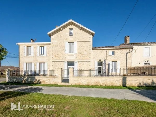 Maison Rions 5 pièce(s) 224 m2