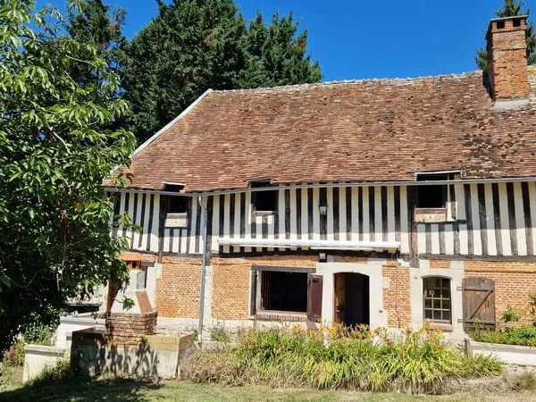 Corps de ferme à restaurer secteur Ouest LISIEUX