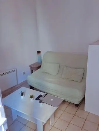 Studio 1 pièce 27 m²
