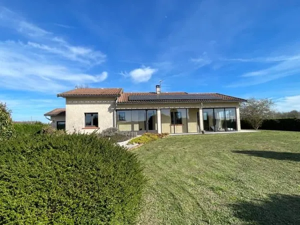 Maison La Ville Dieu Du Temple 6 pièce(s) 155 m²