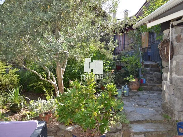 Maison Vente Les Vans  104m² 350000€