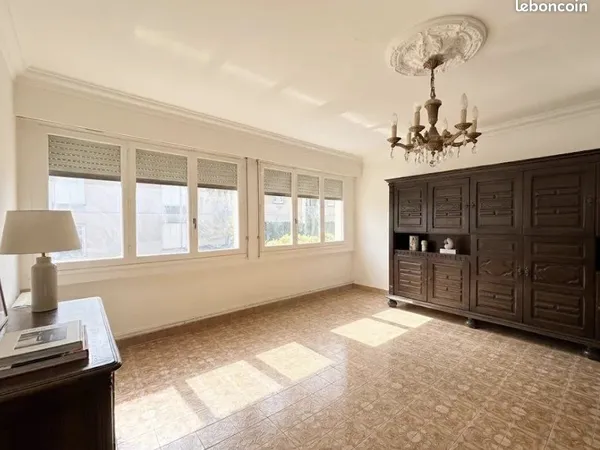 Immeuble 280 m²