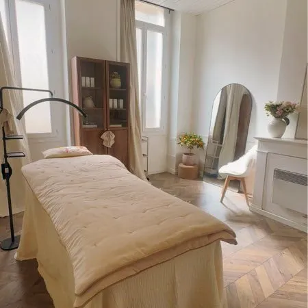 À louer - Pièce esthétique dans local haut de gamme - Marseille 1er