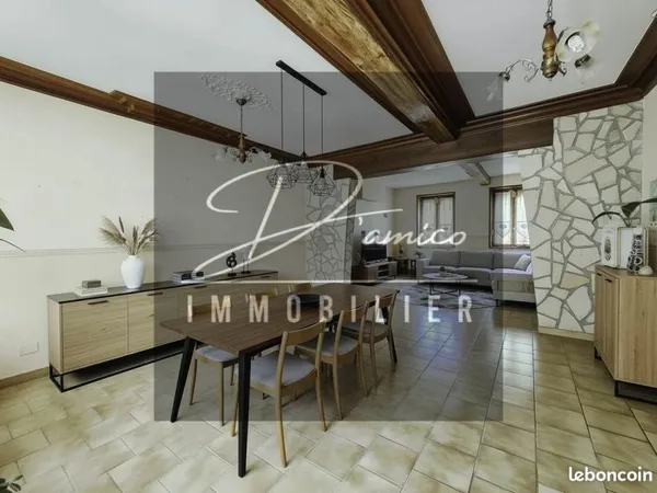 Maison 7 pièces 166 m²